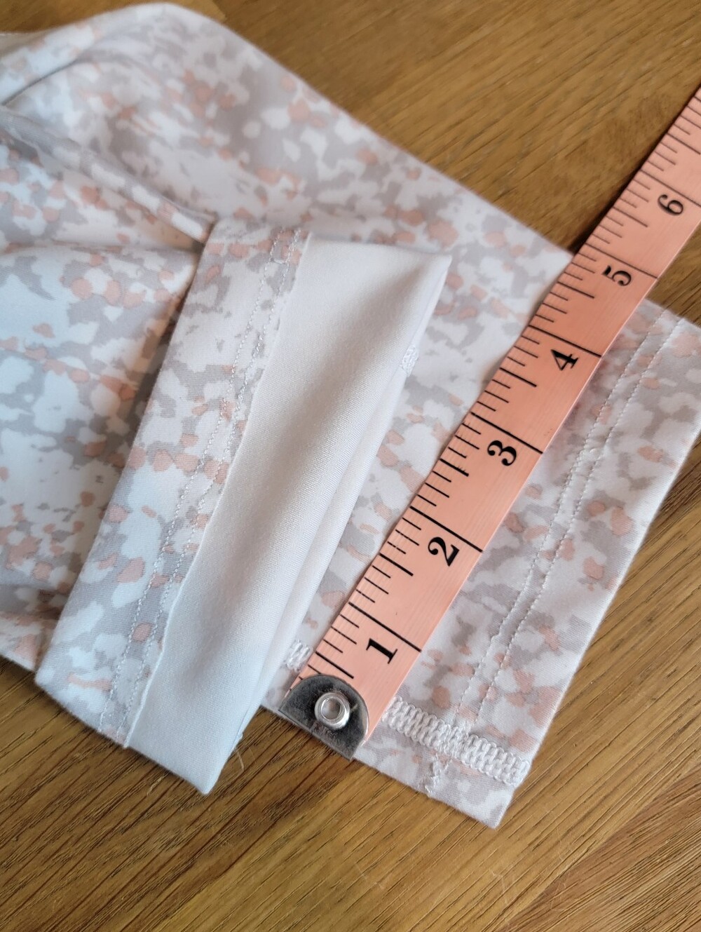 Athleta Salutation Stash Pocket Serpent Tight White Serpent Print XSP - Picture 13 of 13